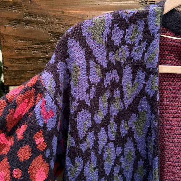 Farm Rio Ikat Dyed Heart Cardigan - Picture 4 of 8